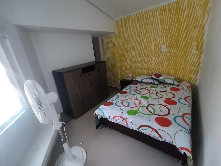 Homestay La Arboleda Del Rio. Apartment Cali